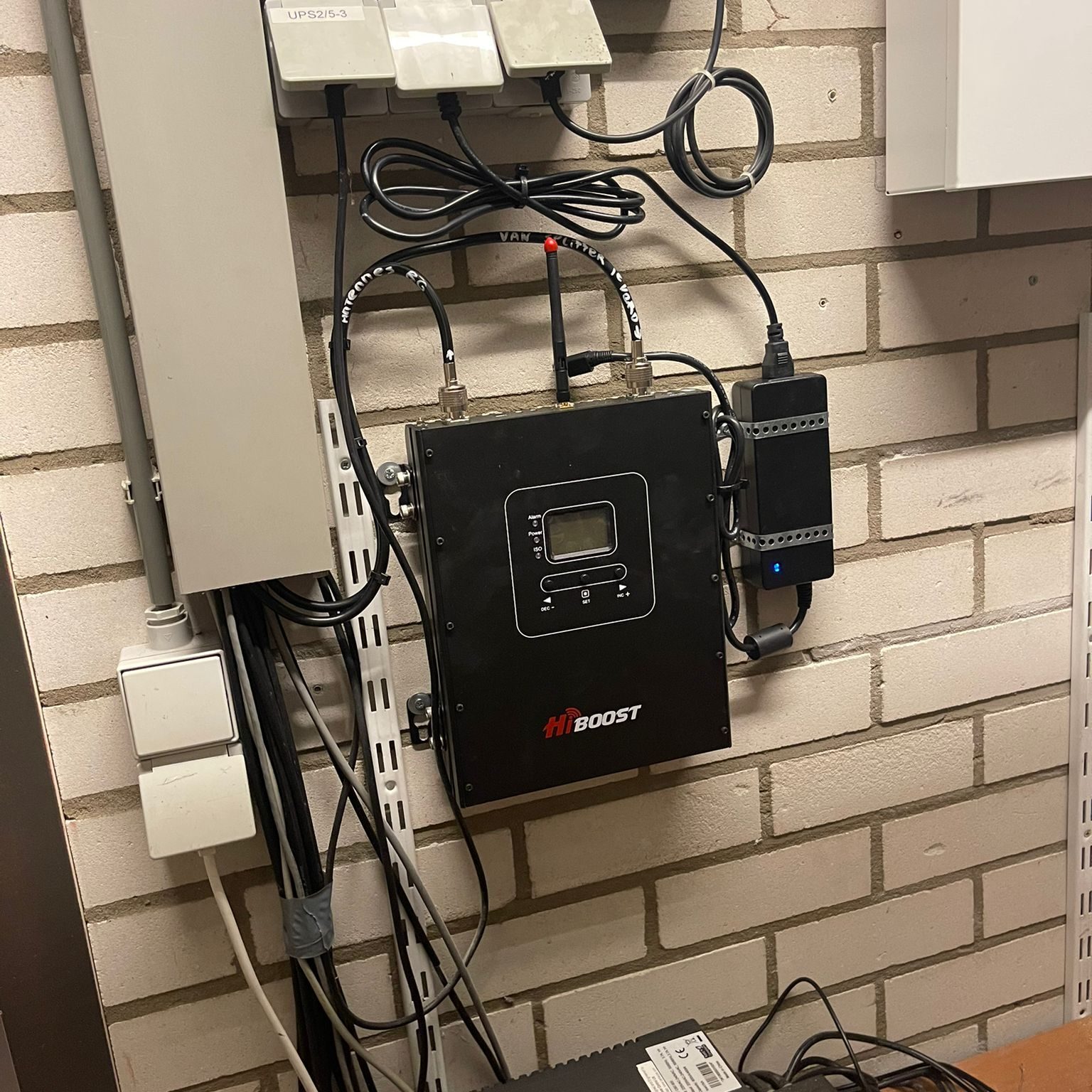Gsm installatie kantoorgebouw Amsterdam | gsmversterkers.nl