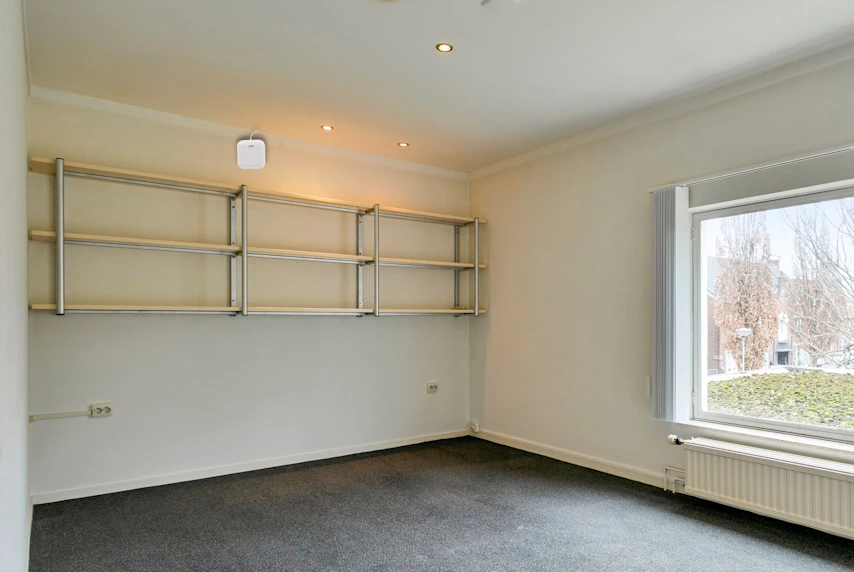 Hiboost HI13-5S Installatie voor Kleinzakelijk Kantoor in Limburg met 3 Binnenantennes en een Splitter